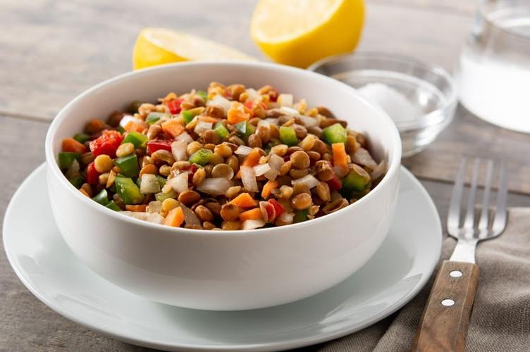 Salada de lentilha com manga