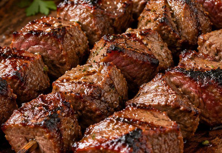Espetinho misto de carne bovina