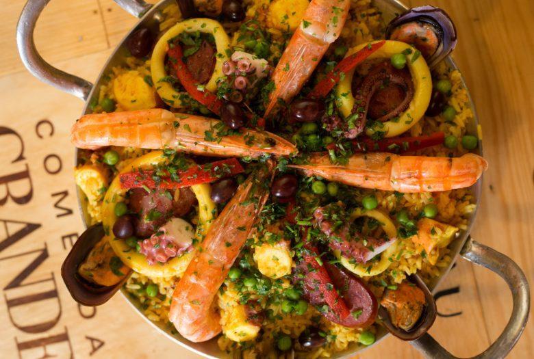 Paella valenciana mista